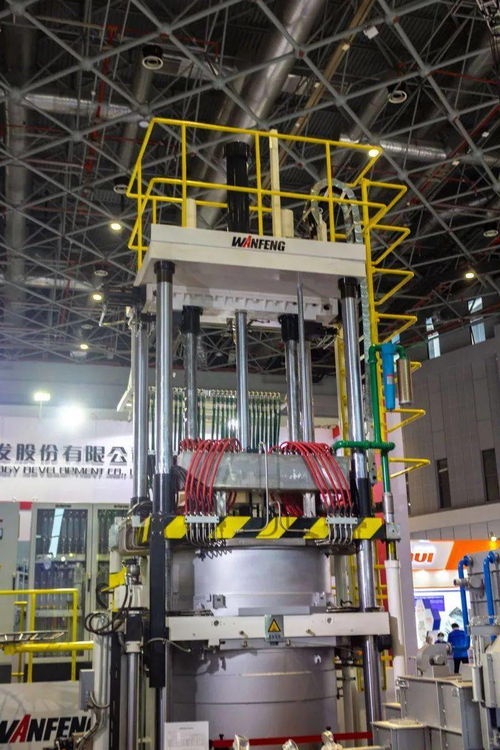 萬豐科技攜多款重磅產(chǎn)品亮相，賦能鑄造智能裝備與農(nóng)家樂休閑觀光服務(wù)融合創(chuàng)新